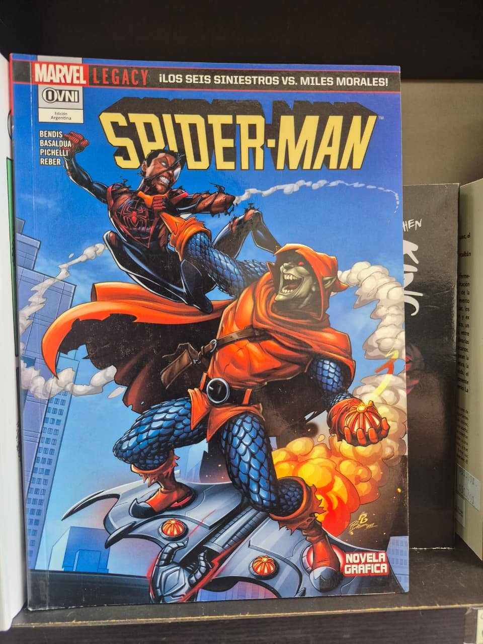 Miles Morales enfrenta a los temibles Seis Siniestros en una de sus batallas más desafiantes como Spider-Man.