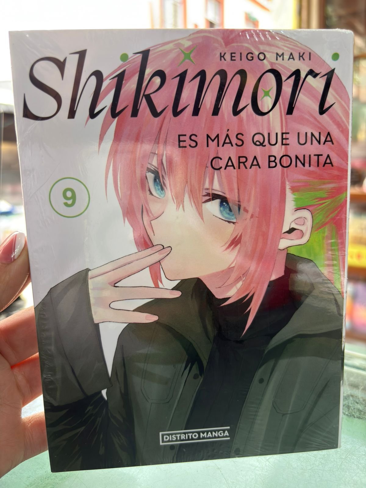Shikimori es más que una cara bonita Vol. 9 – Manga