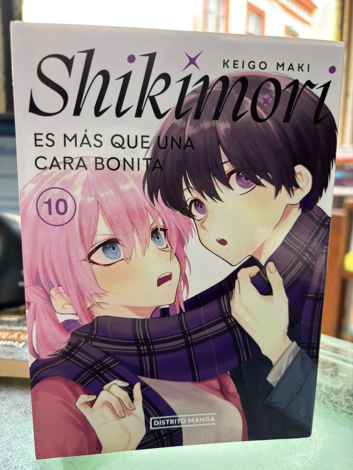 Shikimori es más que una cara bonita Vol. 10 – Manga